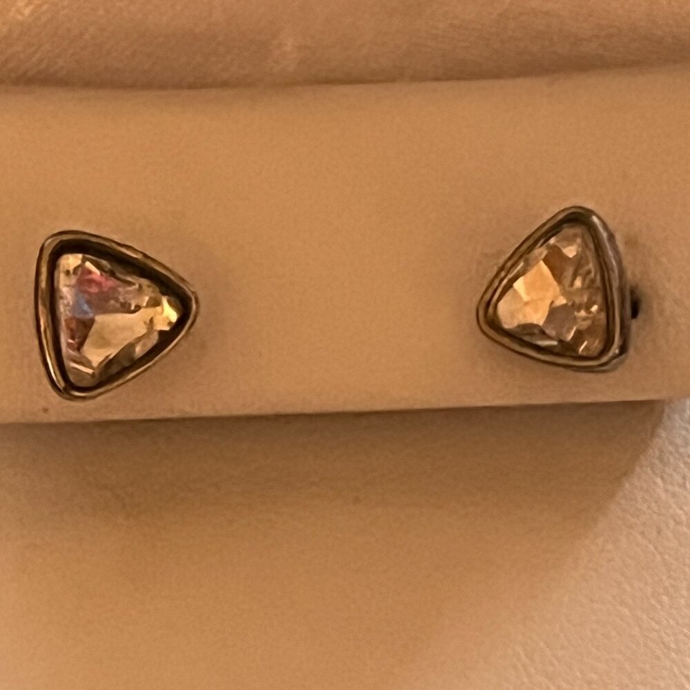 Streling SIlver & White Saphire Silver Heart-Shaped Stud Earrings